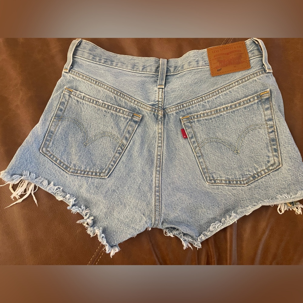 Levi's Women's 501 Original Fit High Rise Frayed Hem Blue Jean Shorts